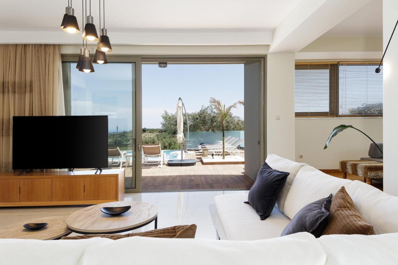 Rizes Villa With Jacuzzi & Heated Pool Agia Triada Экстерьер фото